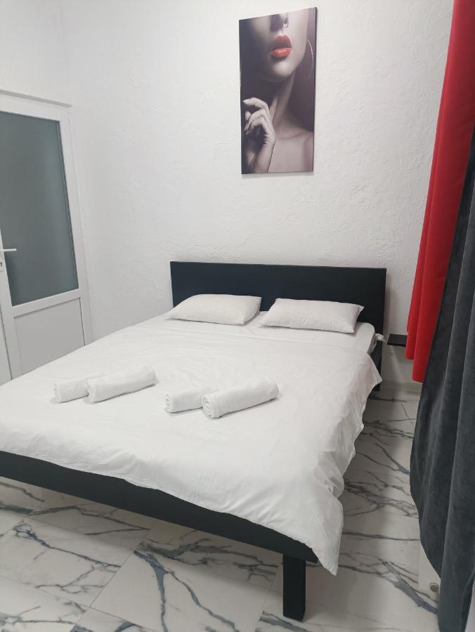 Mirage Hotel Tjernivtsi Eksteriør billede