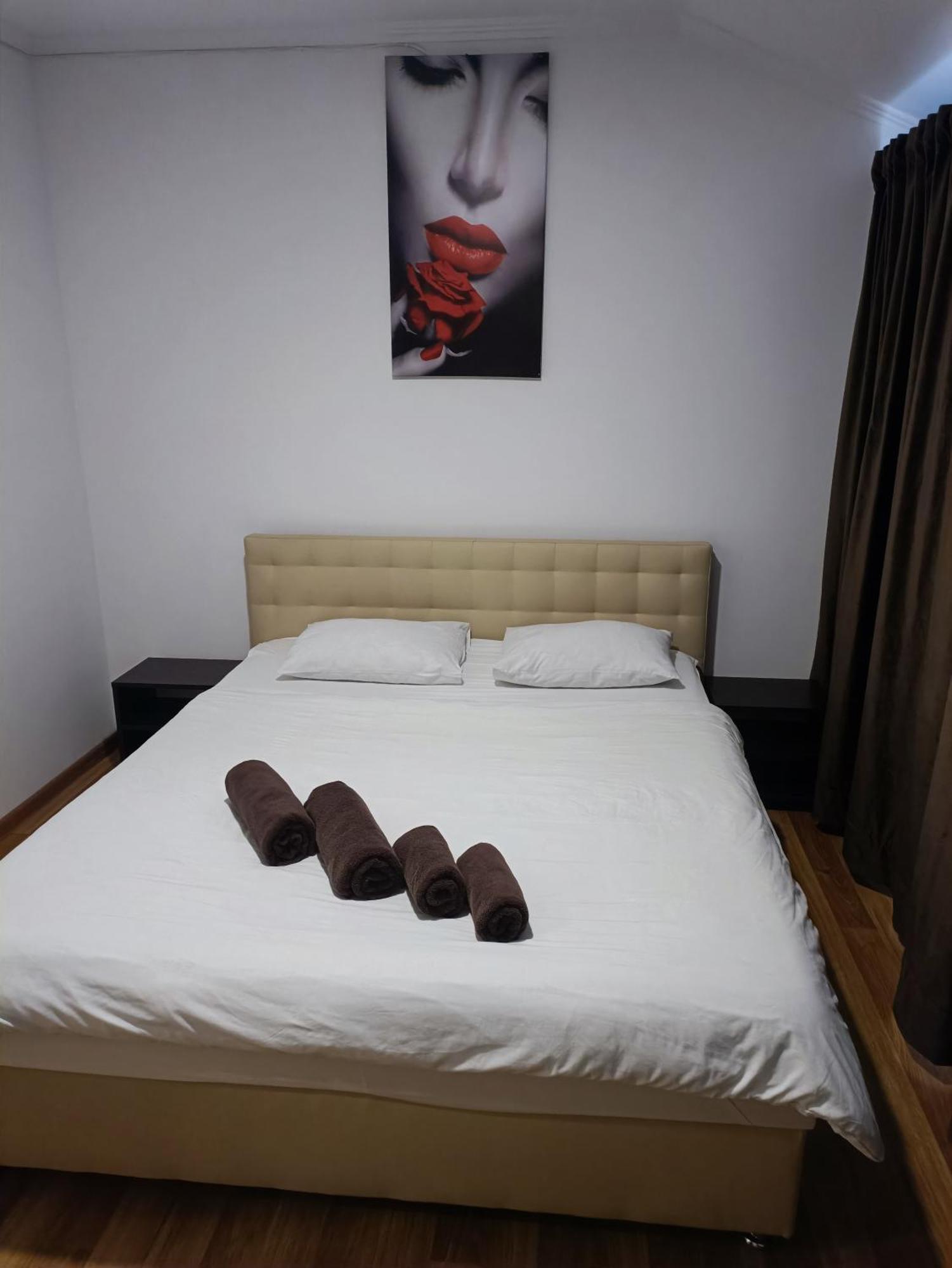 Mirage Hotel Tjernivtsi Eksteriør billede