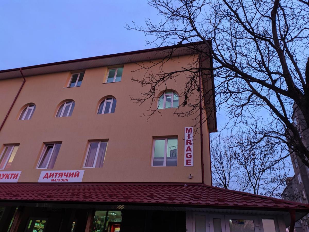 Mirage Hotel Tjernivtsi Eksteriør billede