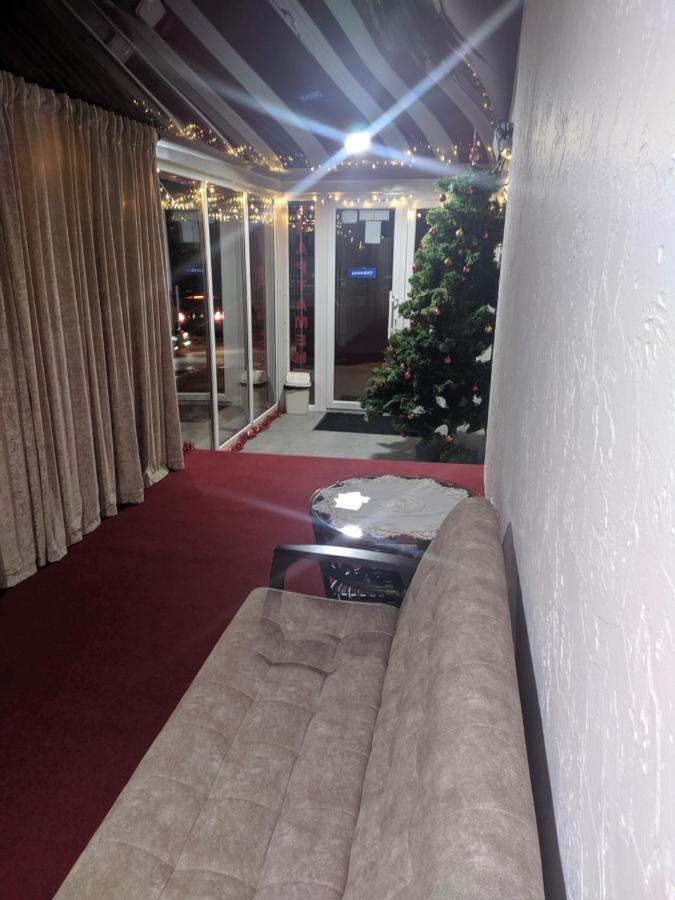 Mirage Hotel Tjernivtsi Eksteriør billede